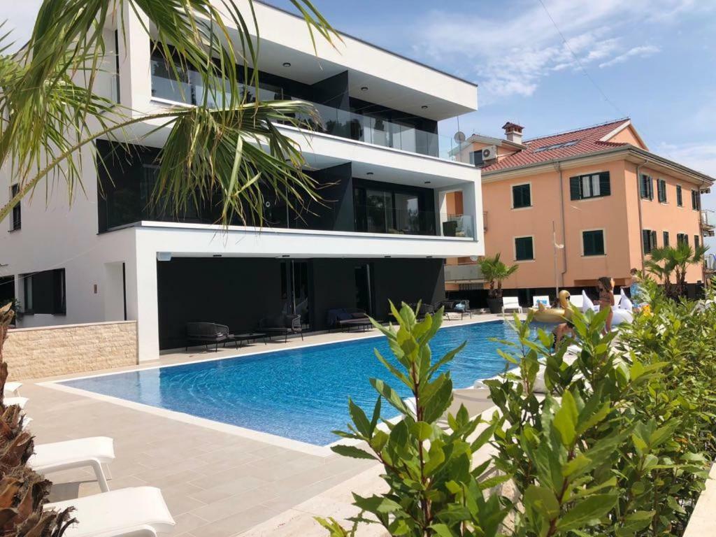Luxury Apartments Magali 3 Ровинь Экстерьер фото